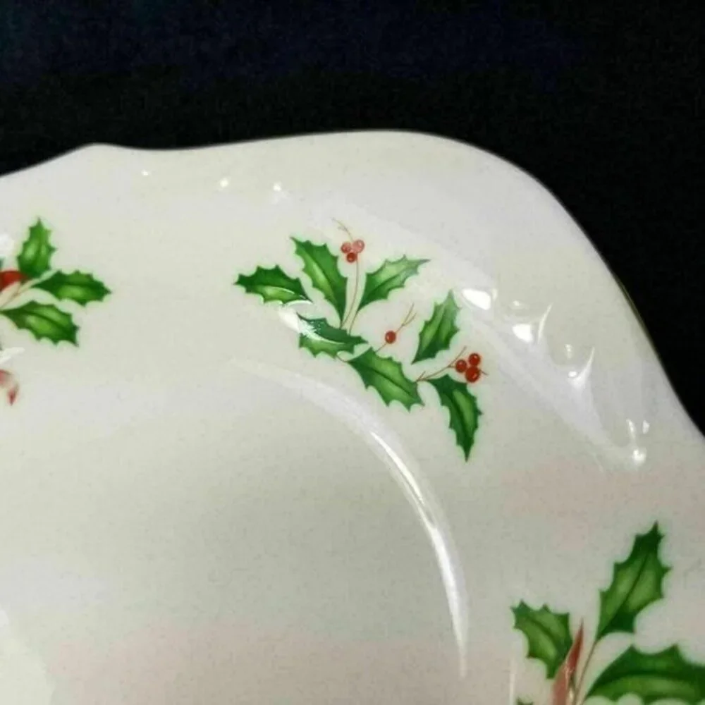Lenox Holiday Collection Oval Bowl Holly Berries‎ Bow Candy Snack Nut Christmas